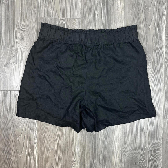 Quince Black Linen Shorts with Pockets and Elastic Waist‎ - Picture 4 of 5